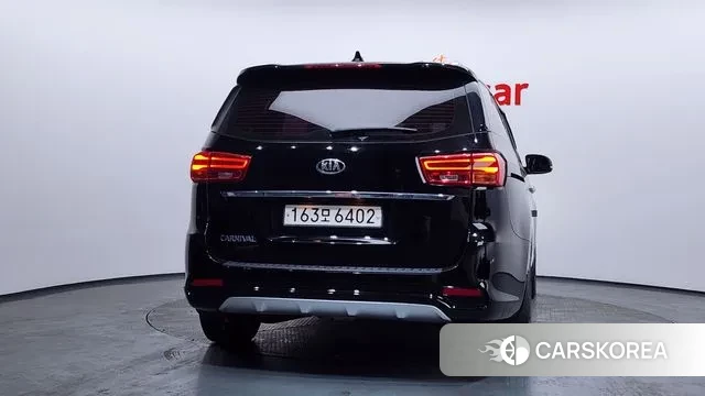 Kia The New Carnival id 3641461 из Кореи 14