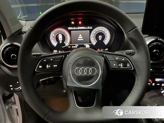 Audi Q2L id 4258288 из Китая 8