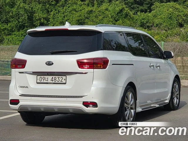 Kia The New Carnival id 2696189 из Кореи 14