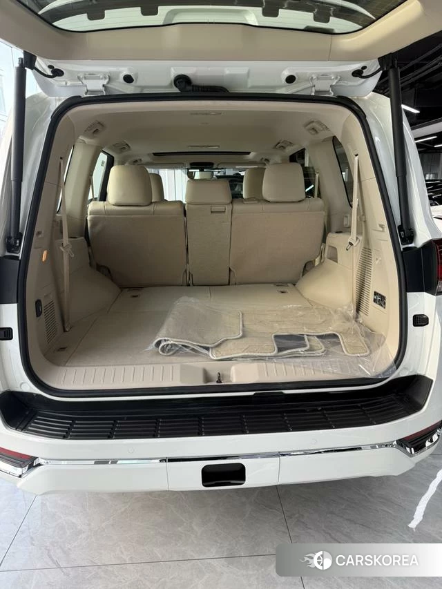 Toyota Land Cruiser (imported) 2025 Белый из Китая, фото 5