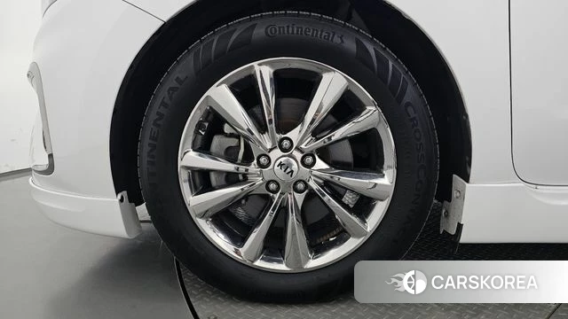 Kia The New Carnival id 4900390 из Кореи 34