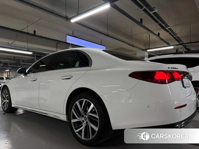 Mercedes-Benz E-Class W214 id 4206509 из Кореи 14