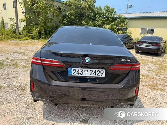 BMW 5 Series (G60) 2026 Черный из Кореи, фото 4