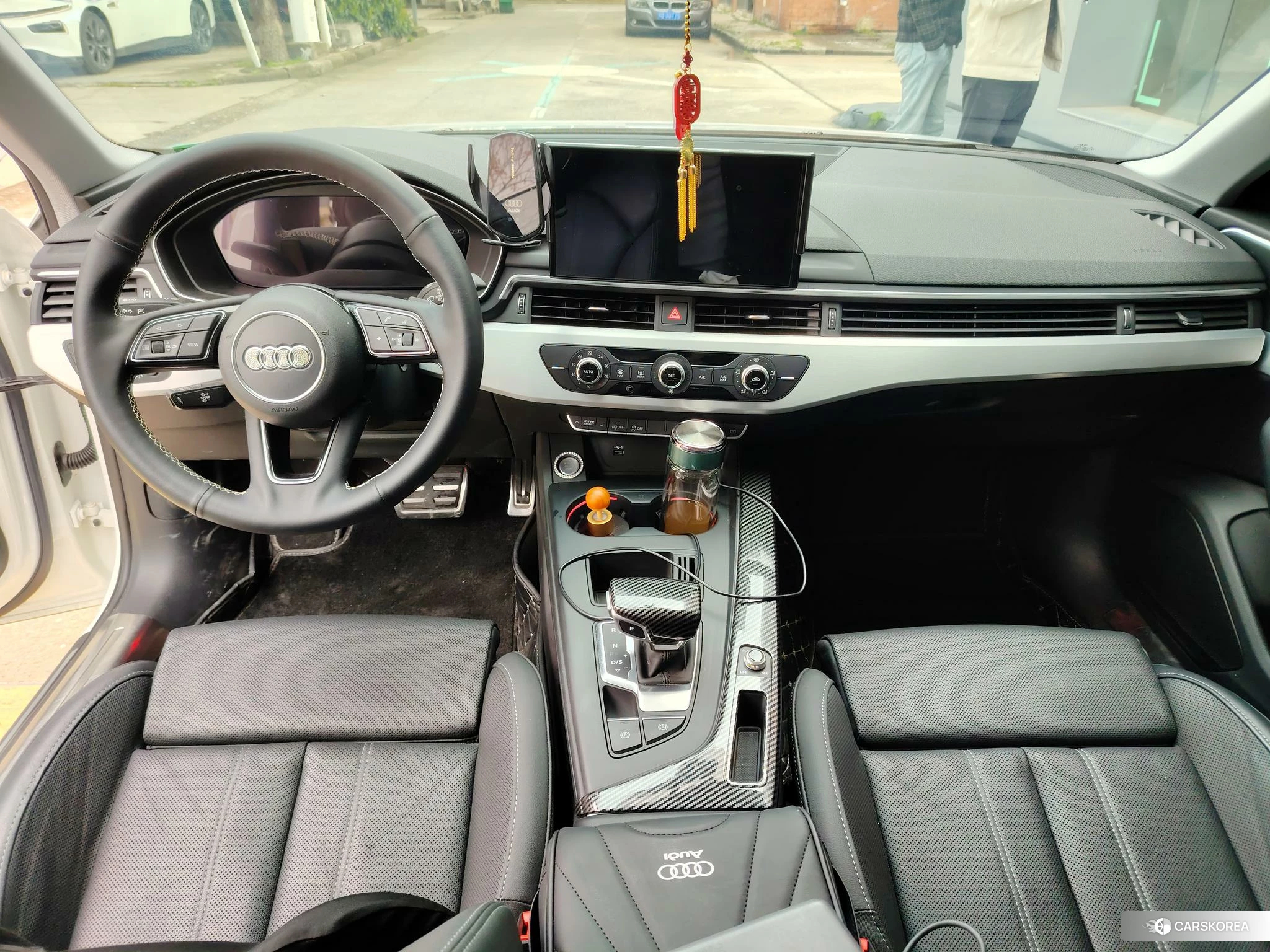 Audi A4L id 4453946 из Китая 9