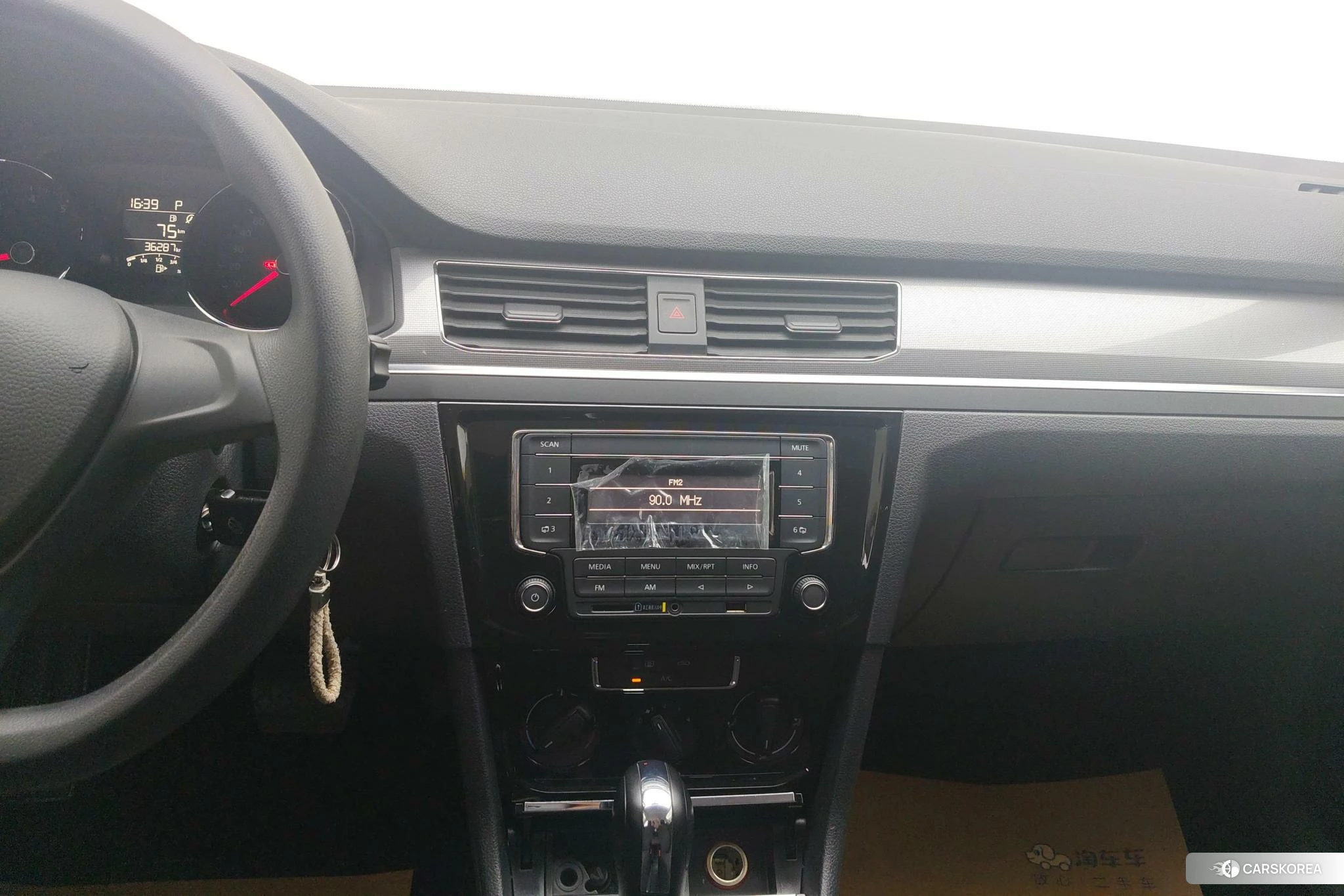 Volkswagen Bora id 4441141 из Китая 11
