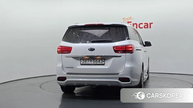 Kia The New Carnival id 4895044 из Кореи 14