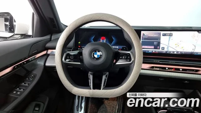 BMW 5 Series (G60) id 2543282 из Кореи 14