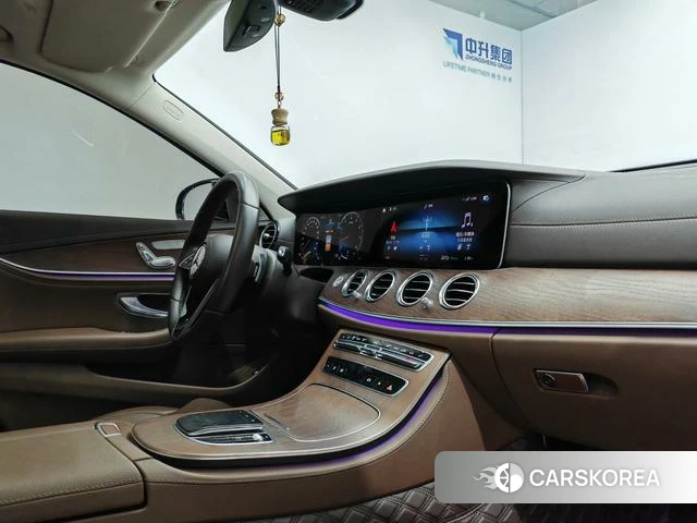Mercedes-Benz E-class id 4392383 из Китая 14