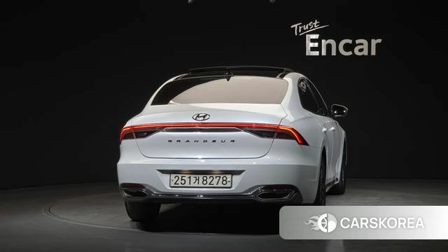 Hyundai The New Grandeur IG id 4625407 из Кореи 26
