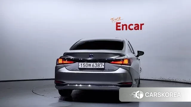 Lexus ES300h 7th generation id 3089602 из Кореи 14