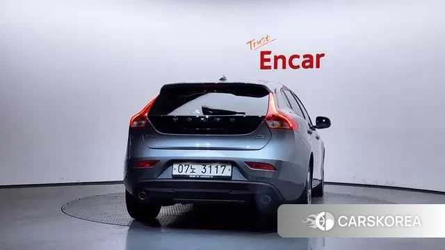 Volvo V40 id 3687644 из Кореи 14