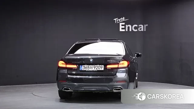 BMW 5 Series (G30) id 3741589 из Кореи 14