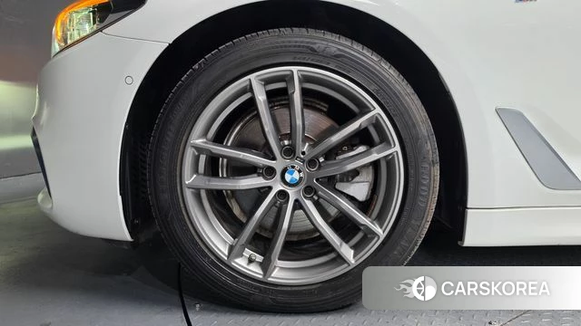 BMW 5 Series (G30) id 4737382 из Кореи 26