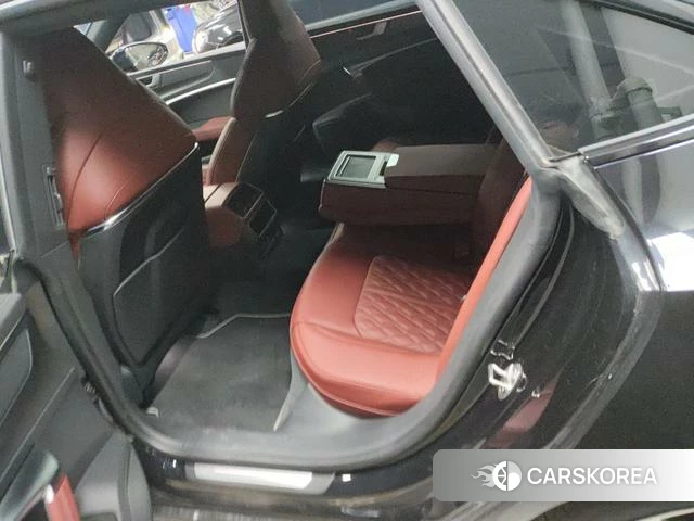 Audi A7L id 4265998 из Китая 7