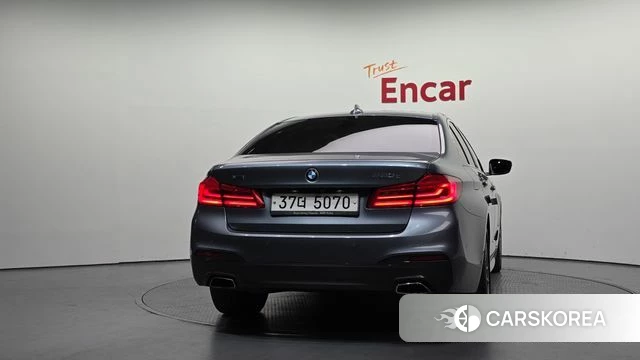 BMW 5 Series (G30) id 4246262 из Кореи 26