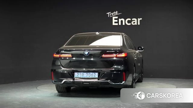 BMW i7 (G70) id 4499952 из Кореи 28
