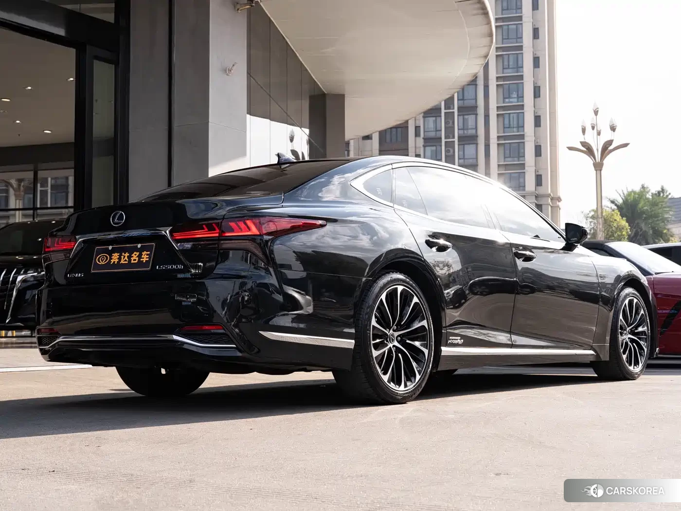 Lexus LS id 4576803 из Китая 16