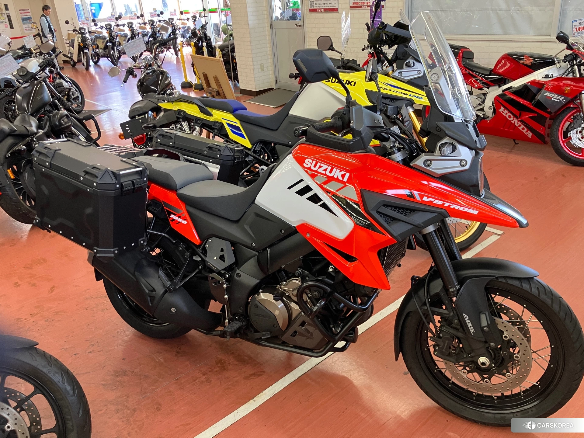 Проданный Suzuki V-STROM 1050XT 2020 из Японии, фото 3