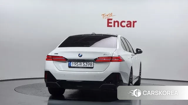 BMW 5 Series (G60) id 2857683 из Кореи 14