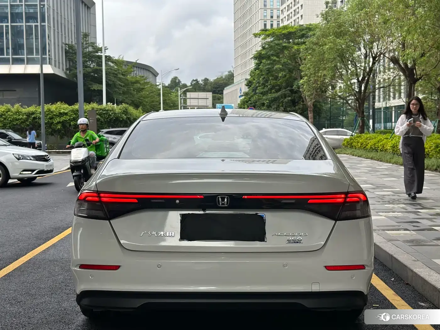Honda Accord 2023 Белый из Китая, фото 4