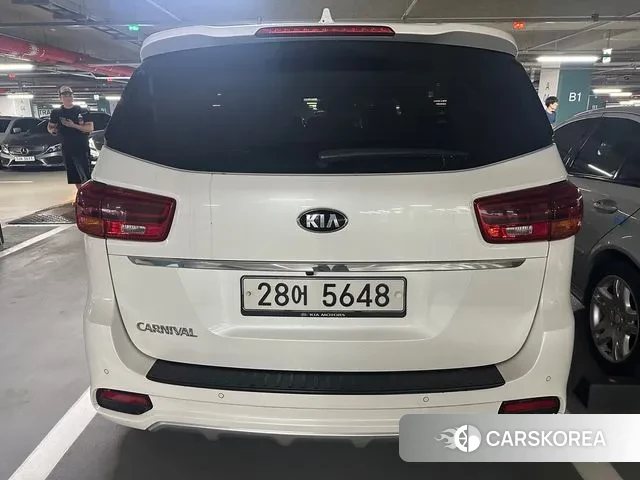 Kia The New Carnival id 2981716 из Кореи 10