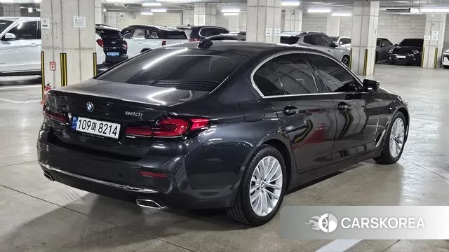 BMW 5 Series (G30) id 3555606 из Кореи 14