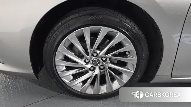 Lexus ES300h 7th generation id 3568422 из Кореи 14