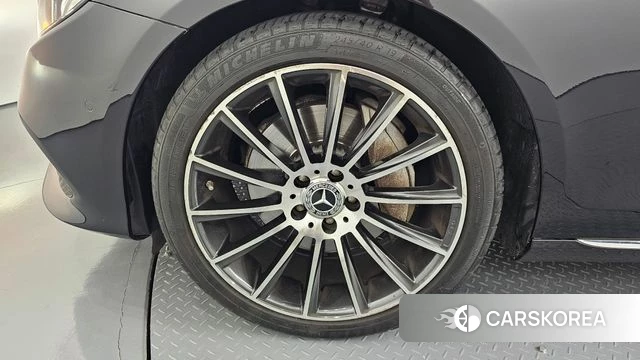 Mercedes-Benz E-Class W213 id 4604948 из Кореи 26