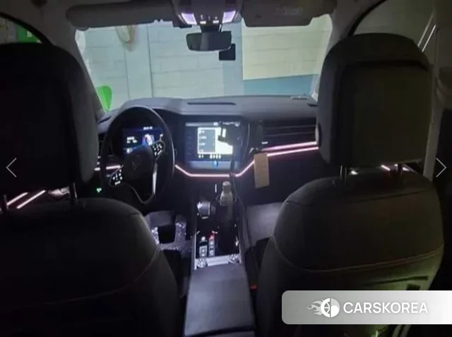 Volkswagen Touareg 3rd generation 2023 Белый из Кореи, фото 4