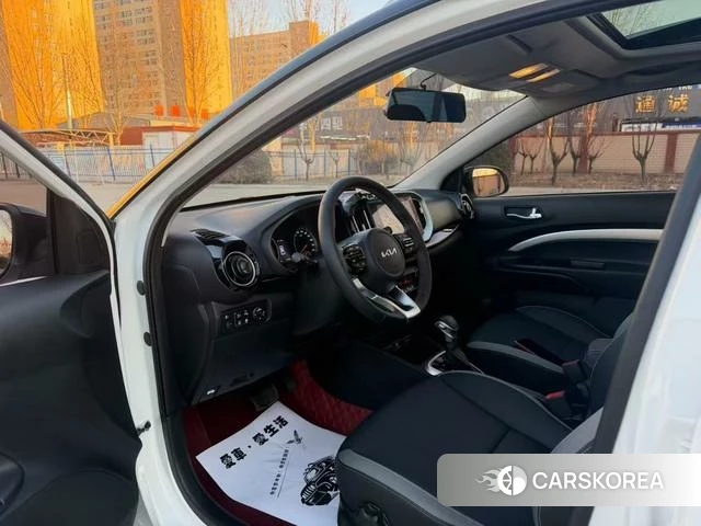 Kia Yi Ran 2021 Белый из Китая, фото 4