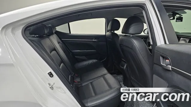 Hyundai Avante AD id 2766263 из Кореи 14