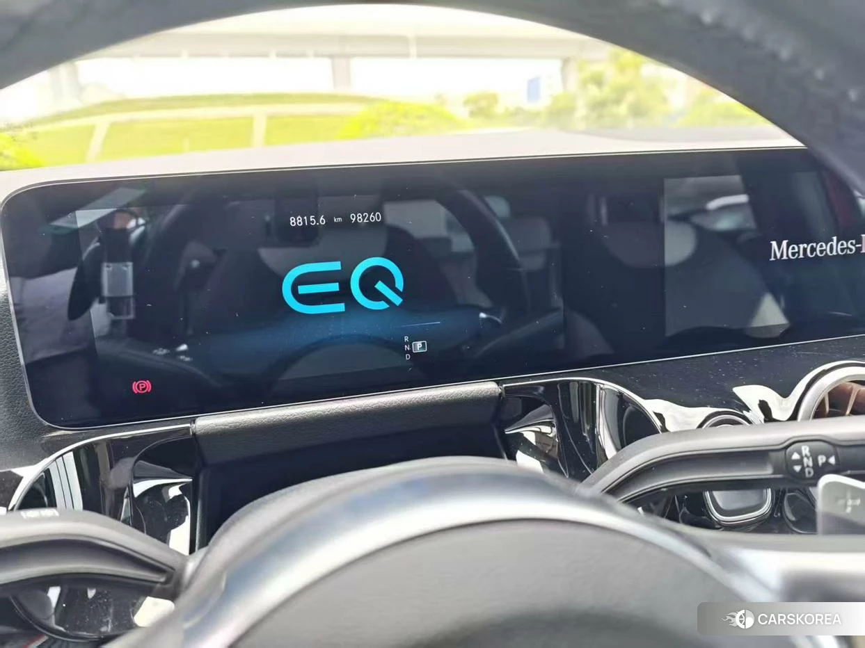 Mercedes-Benz EQA 2021 Красный из Китая, фото 4