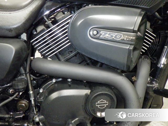 Engine photo