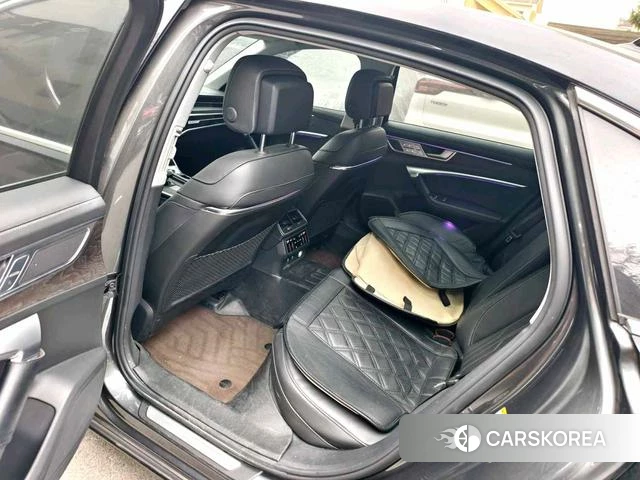 Audi A6L 2022 Черный из Китая, фото 4