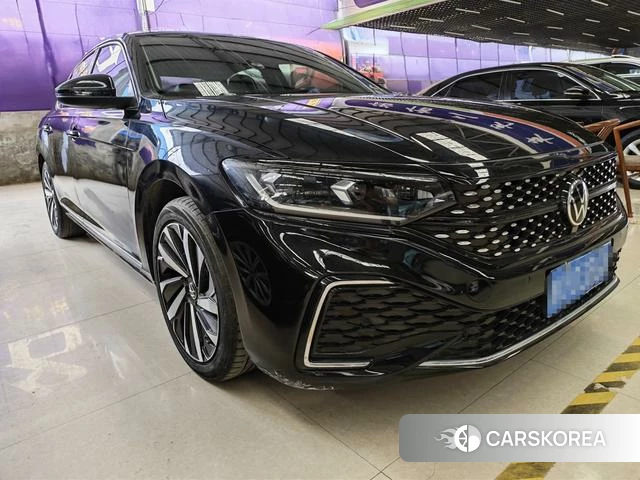 Volkswagen Passat 2023 Черный из Китая, фото 4