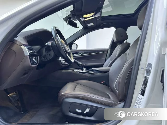 BMW 5 series 2022 Белый из Китая, фото 6