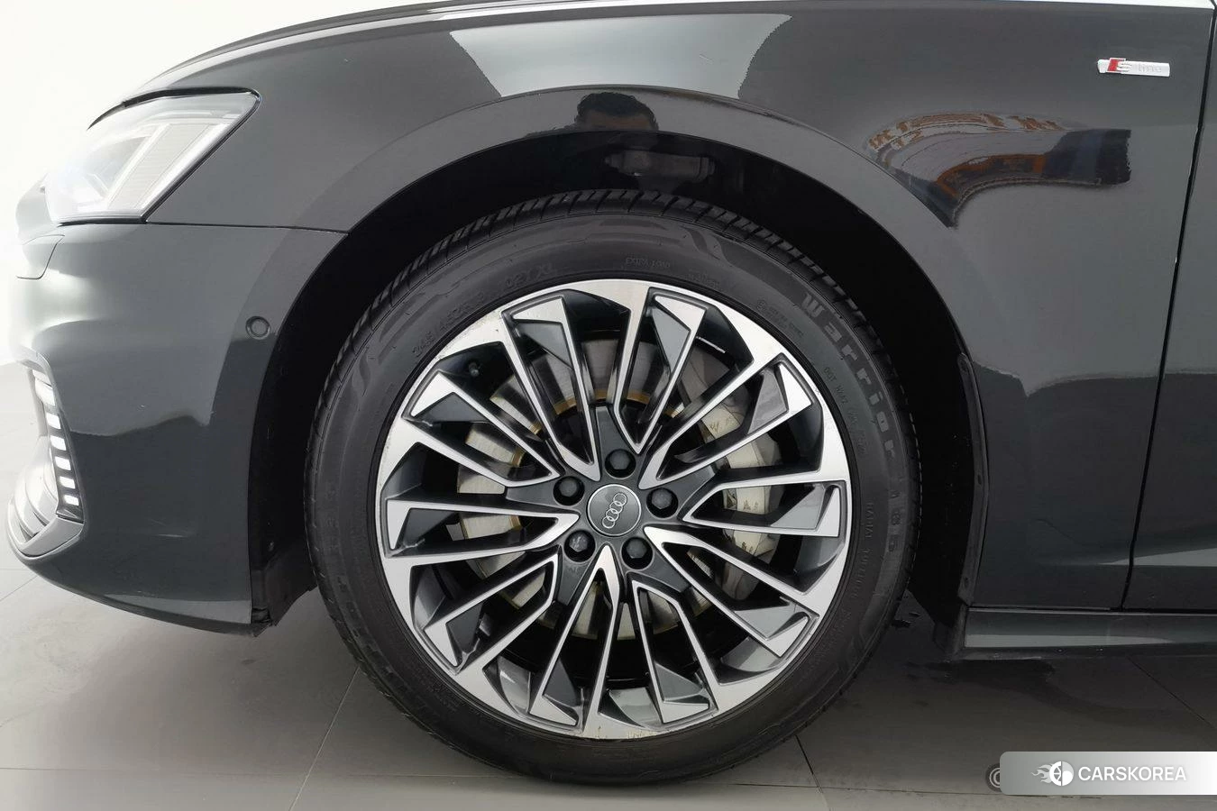 Audi A6L PHEV id 4405777 из Китая 18