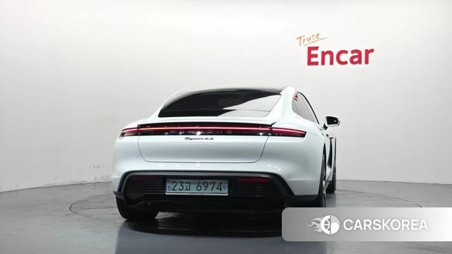 Porsche Taycan id 4848582 из Кореи 14