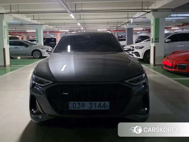 Audi e-Tron id 3752845 из Кореи 10