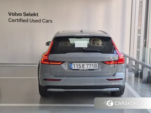 Volvo V60 Cross-Country 2nd Generation id 3425790 из Кореи 14