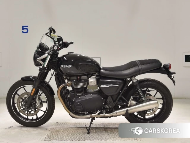 Triumph STREET TWIN 2019 из Японии