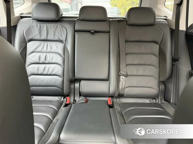 Volkswagen Tiguan L 2021 Белый из Китая, фото 4