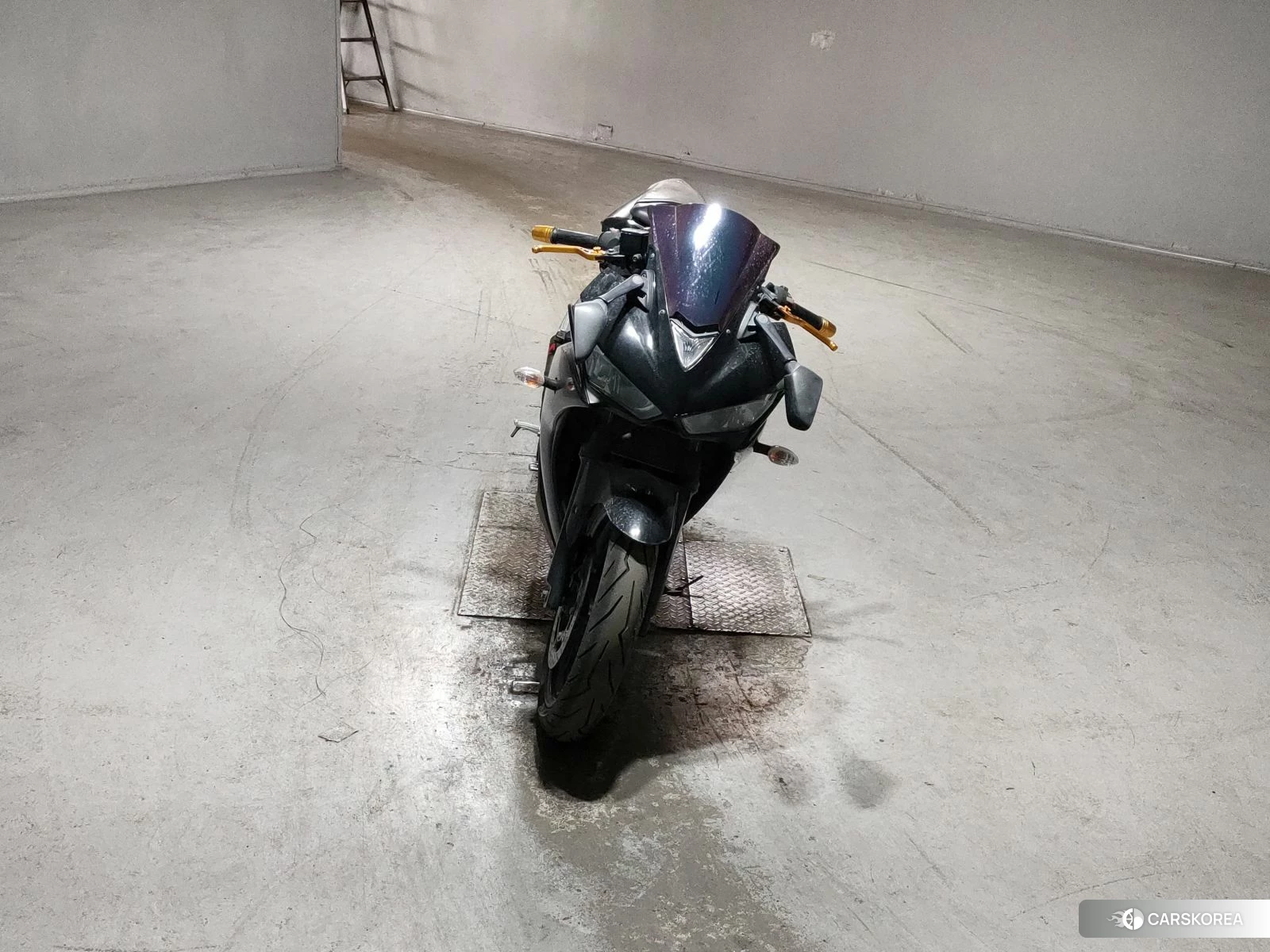 Проданный Yamaha YZF-R25 2015 из Японии