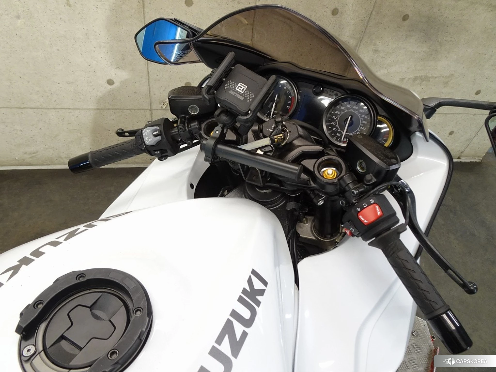 Suzuki GSX1300R HAYABUSA id 4380126 из Японии 24
