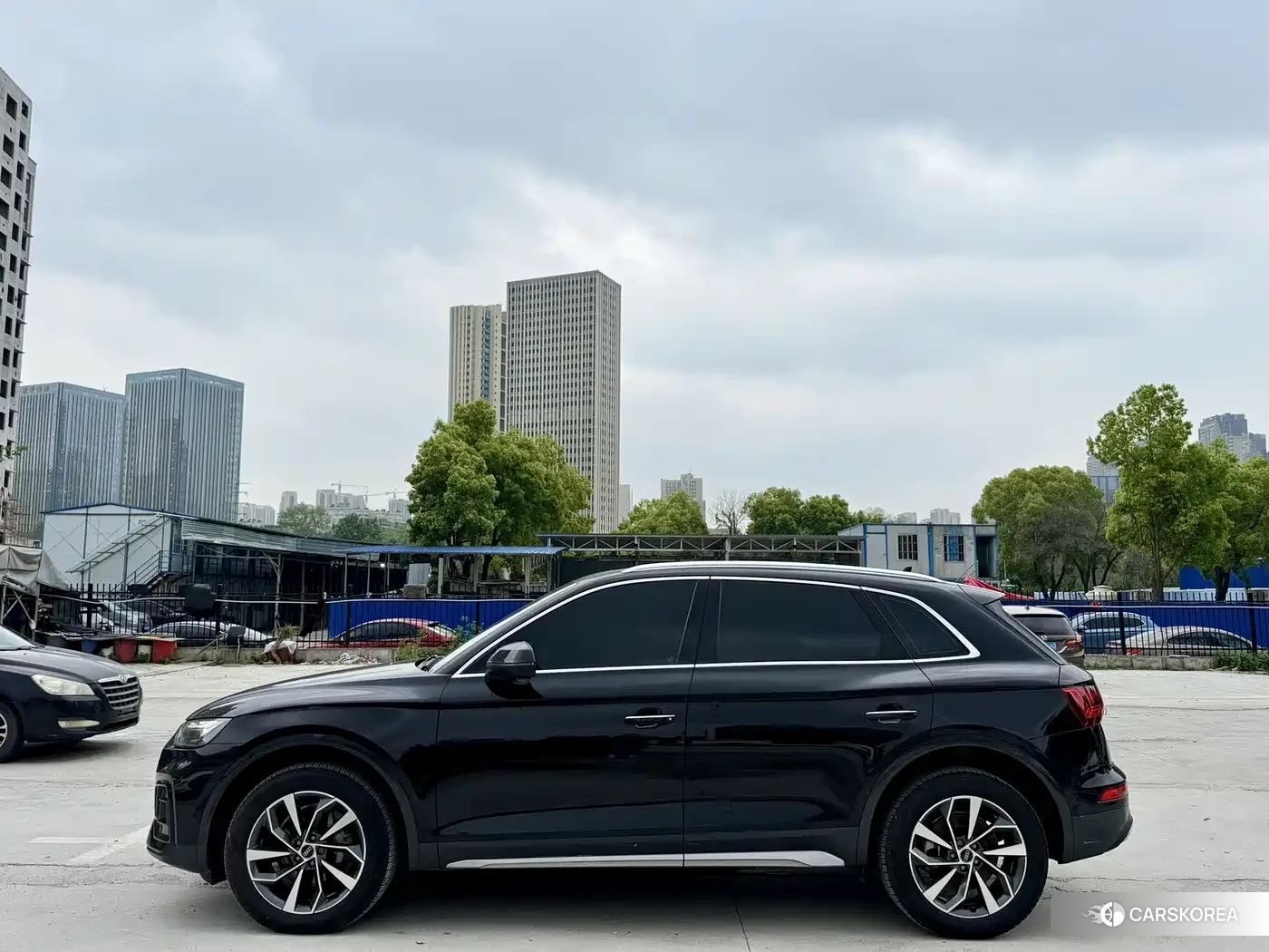 Audi Q5L id 4546339 из Китая 11