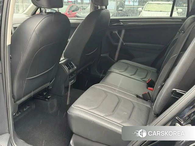 Volkswagen Tiguan L 2021 Черный из Китая, фото 4