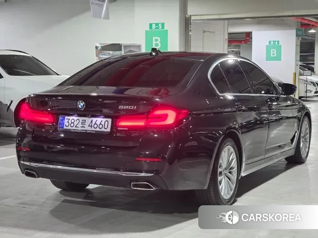 BMW 5 Series (G30) id 3394439 из Кореи 14