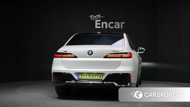 BMW 7 Series (G70) id 3921615 из Кореи 14