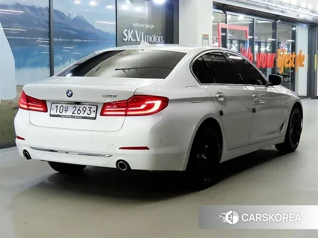 BMW 5 Series (G30) id 3695394 из Кореи 14