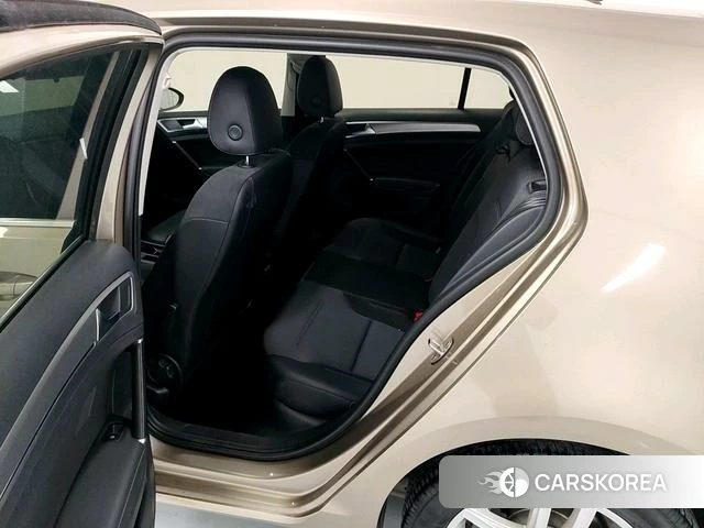 Volkswagen Golf id 4242441 из Китая 14